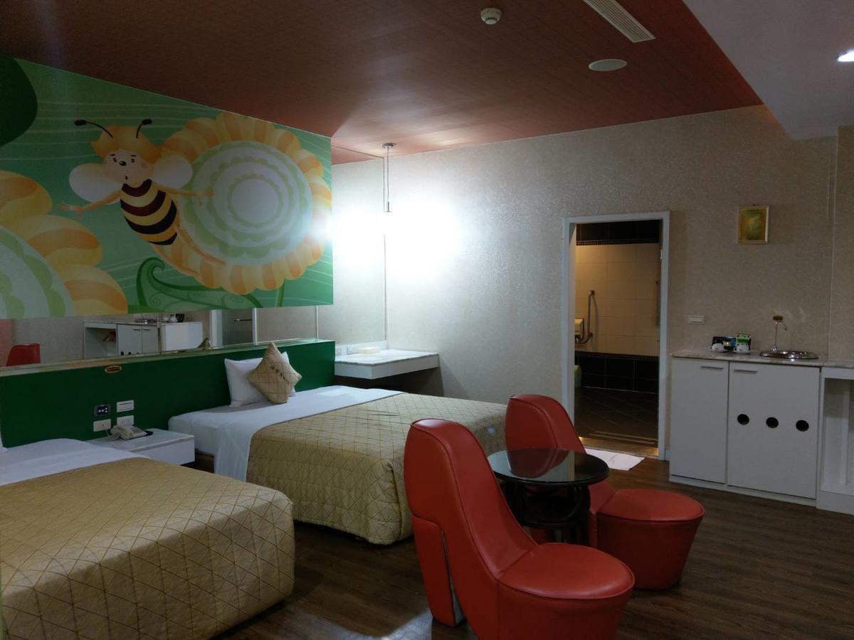 Lisa Motel Kaohsiung Dış mekan fotoğraf